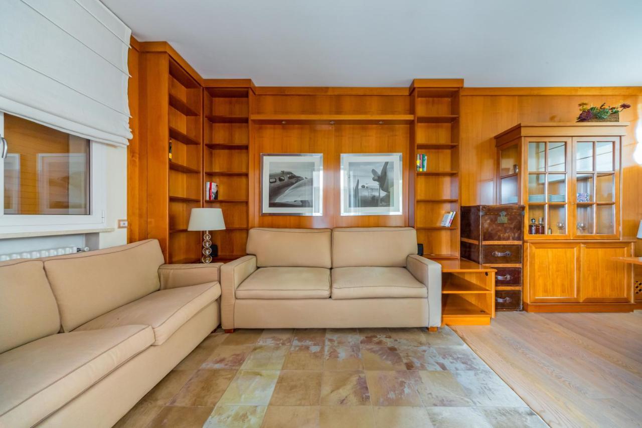Cozy Apt - Corso Vercelli & Conciliazione M1 Милано Екстериор снимка