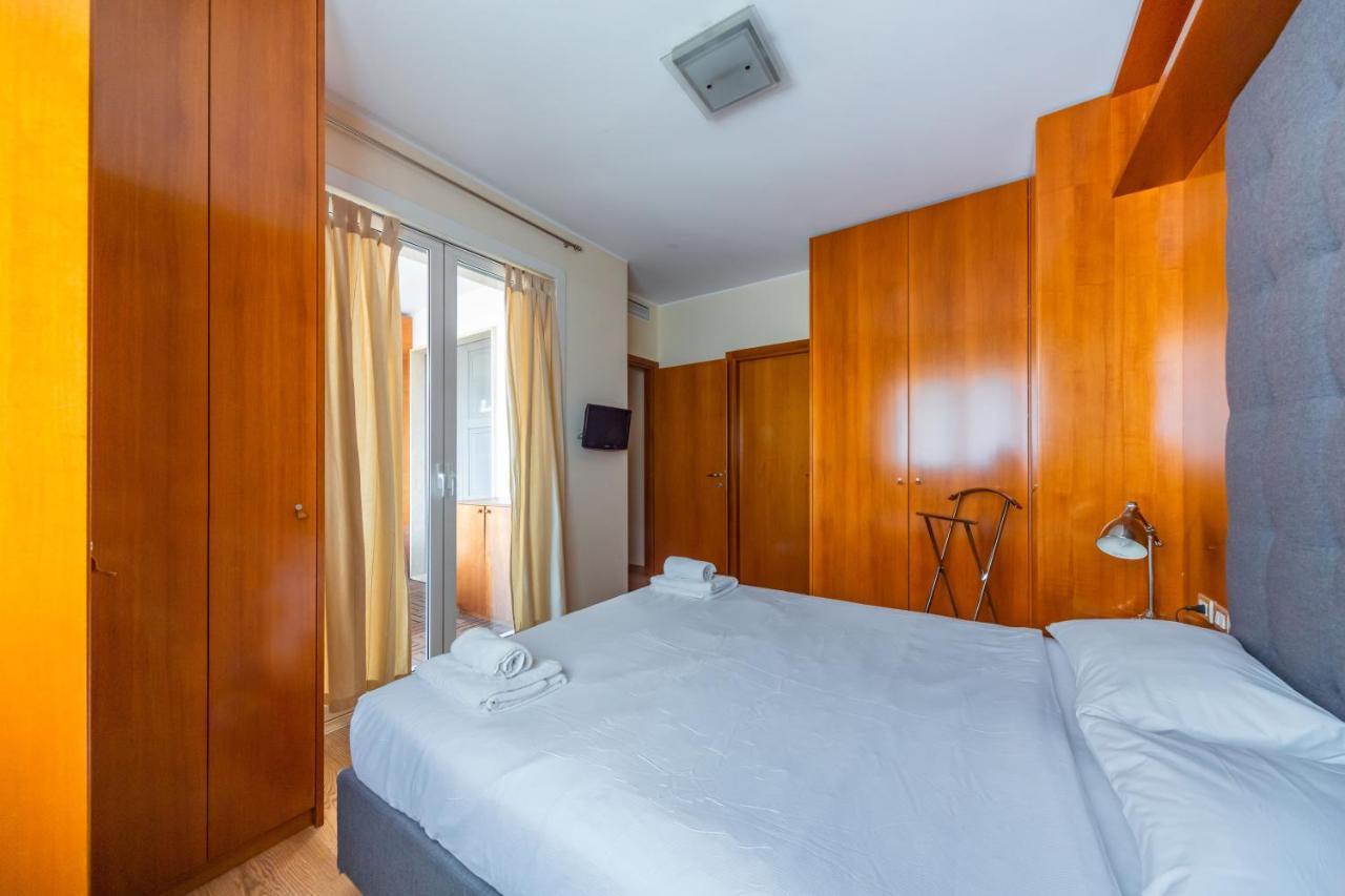 Cozy Apt - Corso Vercelli & Conciliazione M1 Милано Екстериор снимка
